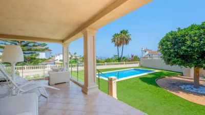 Chalet in La Fustera photo 11