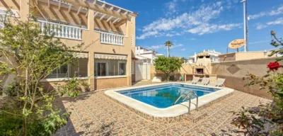 Pis – Orihuela, Urbanización Monte Golf Fase VII, Villa Martín - Vista 2