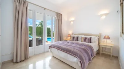 Villa in Istán photo 16