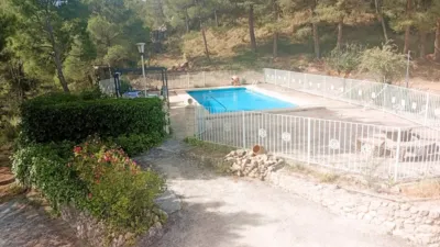 Casa – Petrer, Polígon Industrial Les Pedreres - Més