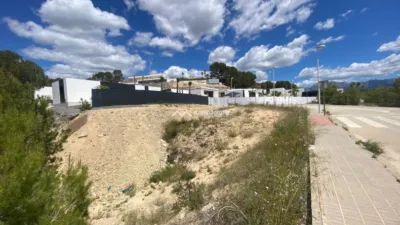 Terreno en venta en Urbanizaciones - Vista 2