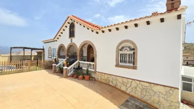 Villa in Los Romanes photo 4