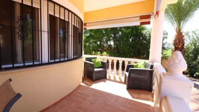 Casa – Catral, Barrio de los Dolores - Más