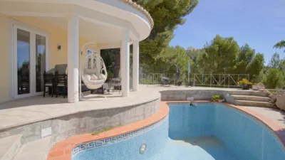 Casa – Altea, Carretera de l'Albir, la Marina Baixa - Más