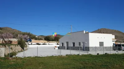 House in Oria photo 2