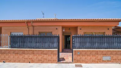 Chalet in El Pinós - Pinoso photo 3
