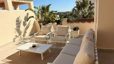 Pis – Orihuela, Urbanización Pueblo Príncipe, Villa Martín - Més