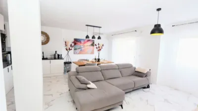 Apartment in Punta Prima-Ciñuelica-Alameda del Mar photo 8