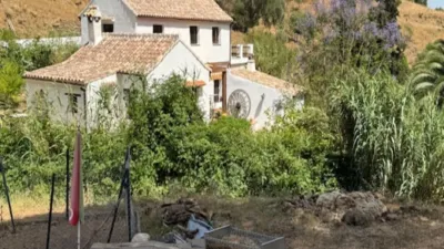 Rustic finca in Casares photo 29