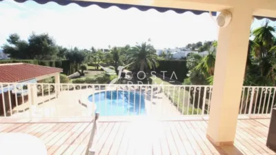 Villa in La Nucia photo 13