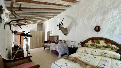 House in Sierro photo 7