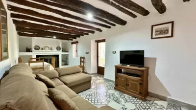 House in Sierro photo 15