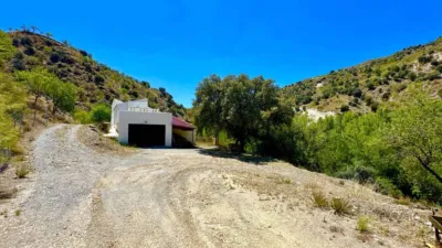 House in Sierro photo 35