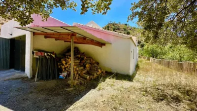 House in Sierro photo 38