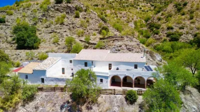 House in Sierro photo 130