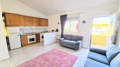 Apartment in Las Filipinas-Villamartín-Canal Norte photo 4