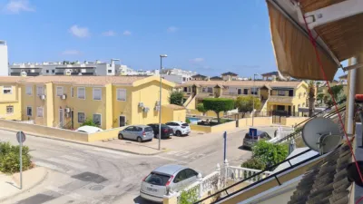 Apartment in Las Filipinas-Villamartín-Canal Norte photo 14