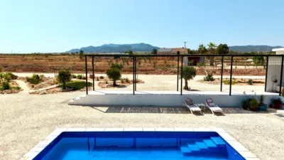 Chalet in El Pinós - Pinoso photo 6