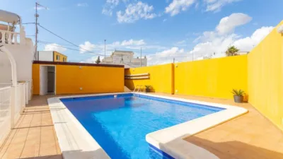 Villa in Los Montesinos photo 2