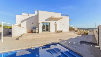 Casa – San Miguel de Salinas, Las Escalericas - Més