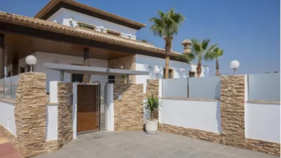 House on Jerónimo and Avileses photo 3