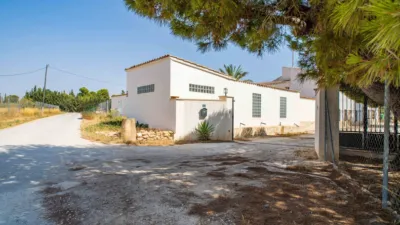 Casa – el Pinós / Pinoso, Polígono Industrial El Cabeço - Más