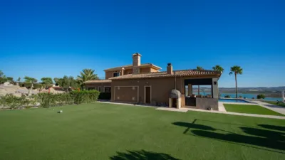 Rustic finca in Las Filipinas-Villamartín-Canal Norte photo 8