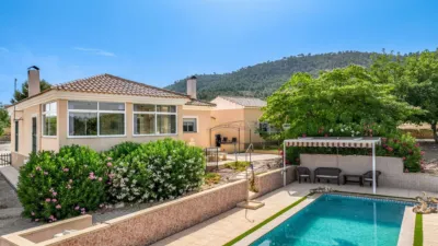 Detached House in El Pinós - Pinoso photo 8