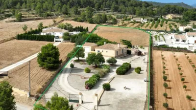 Detached House in El Pinós - Pinoso photo 3