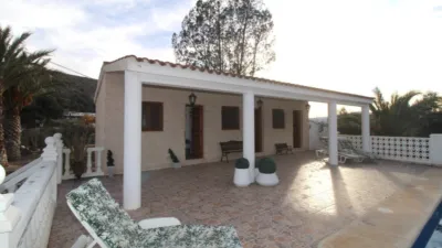 Chalet in Elda photo 9