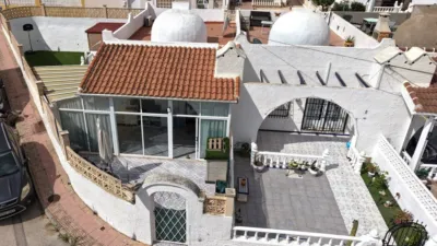 House in Playa Flamenca-Las Piscinas photo 2