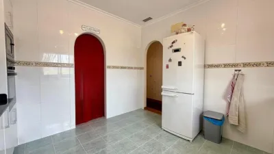 Chalet in El Pinós - Pinoso photo 11
