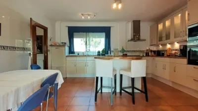 House in Urbanizations photo 10