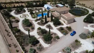 Chalet in El Pinós - Pinoso photo 2