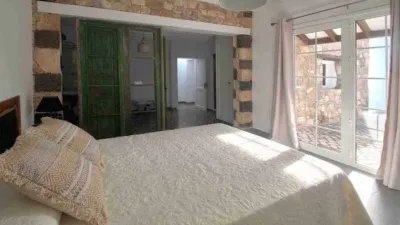 Rustic Finca in La Pared photo 11