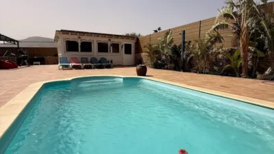 Villa in El Matorral photo 2