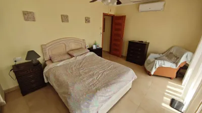 Chalet in El Pinós - Pinoso photo 36