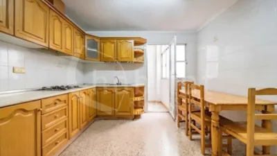Pis – Los Montesinos, Barrio de los Miras - Més
