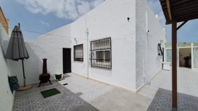 Bungalow in San Miguel de Salinas photo 24