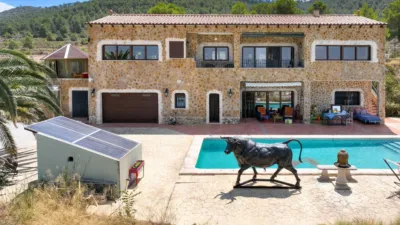 Villa in El Pinós - Pinoso photo 9