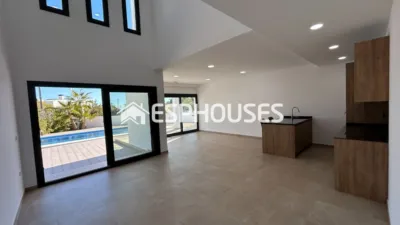 Villa for sale in La Fustera photo 7