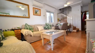Semi-detached chalet in Cabo Roig-La Zenia-La Regia photo 3