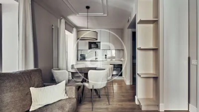 Apartamento en Sol photo 2