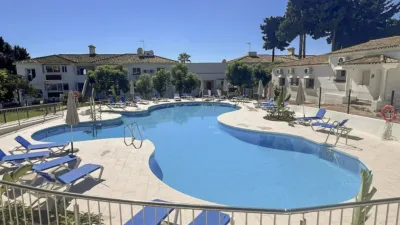 Apartment in Estepona photo 2