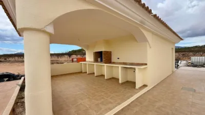 Chalet in El Pinós - Pinoso photo 2