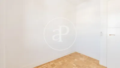 Apartment in Guindalera photo 25