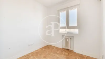 Apartment in Guindalera photo 20