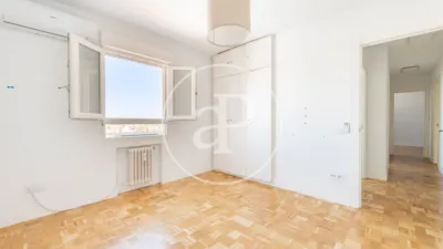 Apartment in Guindalera photo 16