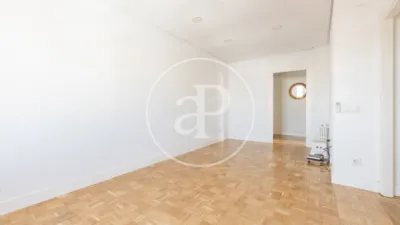 Apartment in Guindalera photo 7