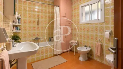 House in Pedralba photo 13